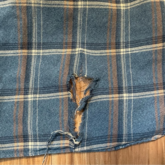 Plaid Flannel - Picture 2 of 4